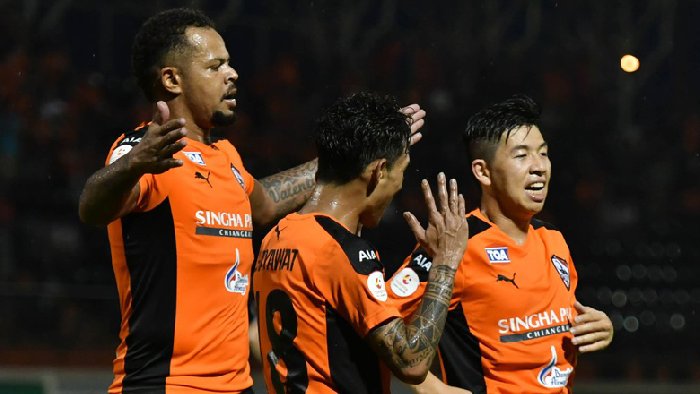 Soi kèo bóng đá Chiangrai United vs Sukhothai, 18h30 ngày 2/10