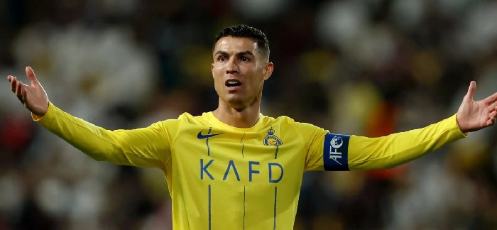 Đá mờ nhạt trong trận thua của Al Nassr, Ronaldo lại thách thức CĐV