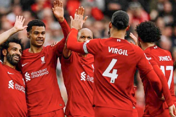 'Đi đường quyền' với sao M.U, tài năng Liverpool bị cấm thi đấu dài hạn