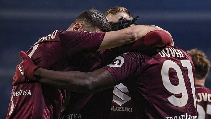 Soi kèo bóng đá Torino vs Udinese, 21h00 ngày 23/12