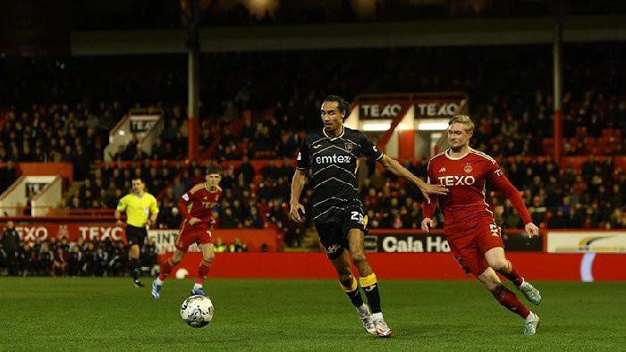 Soi kèo bóng đá Livingston vs St. Johnstone, 2h45 ngày 28/12