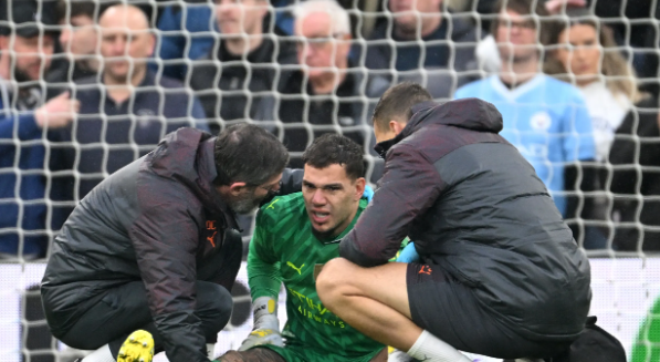 Man City vắng Ederson ở đại chiến Arsenal - Ảnh 1