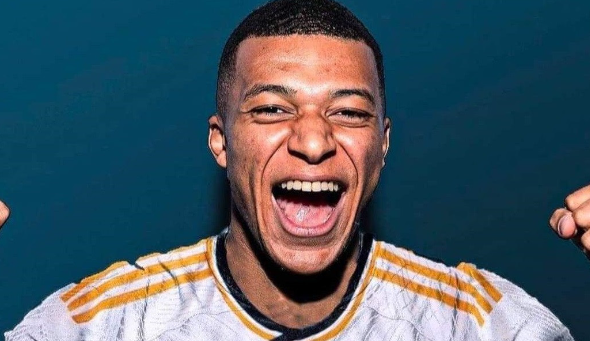 Mbappe ấn định thời điểm ra mắt Real, muốn được giống Ronaldo - Ảnh 2