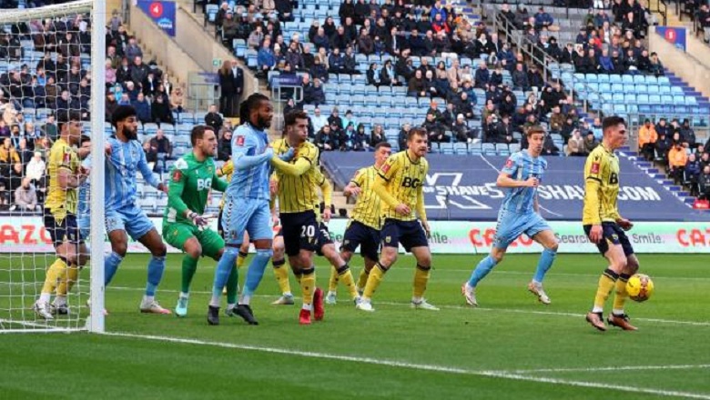 Soi Kèo Bóng Đá Coventry City vs Oxford United, 2h00 ngày 17/8 - Ảnh 1