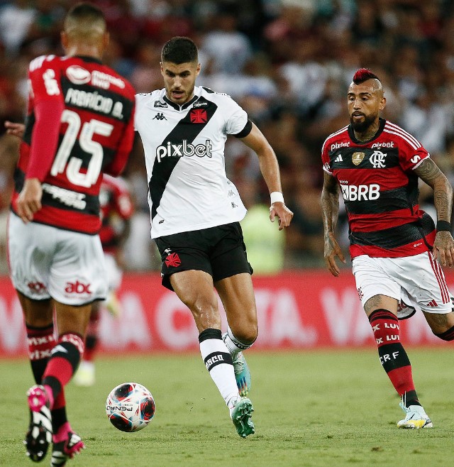 Soi kèo phạt góc Vasco vs Flamengo RJ, 06h00 ngày 06/06/2023